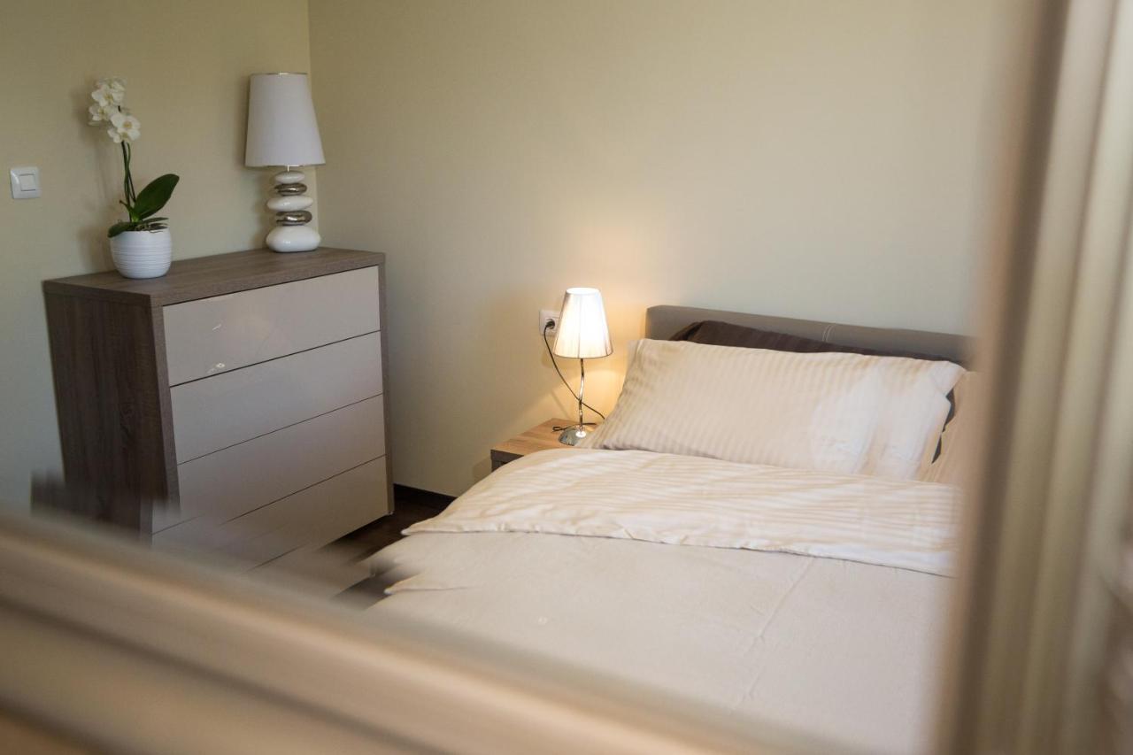 Deluxe Sea View Apartment Mate Balote Рієка Екстер'єр фото