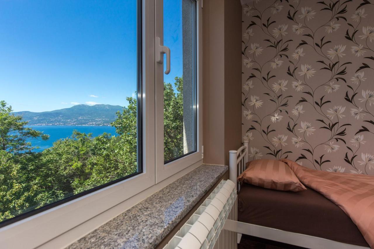 Deluxe Sea View Apartment Mate Balote Рієка Екстер'єр фото